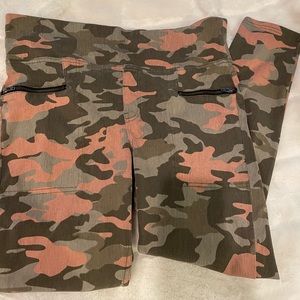 Hue Camo Jeans